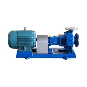 Enstegs centrifugalpump med utskjutande gren